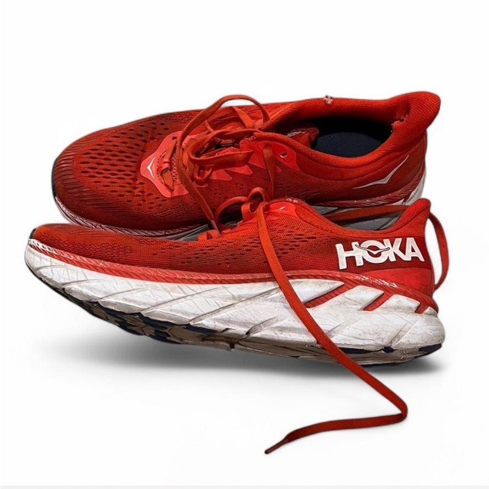 Hokas Red W7